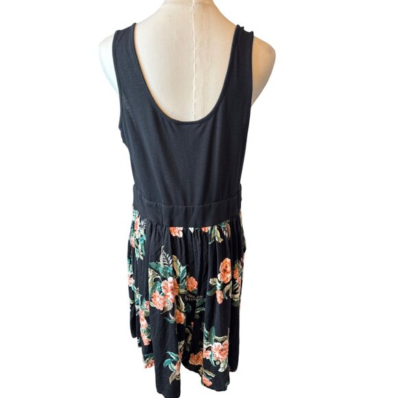 2/$30 Torrid Size 1 Black & Floral Sleeveless Dress - Picture 11 of 16